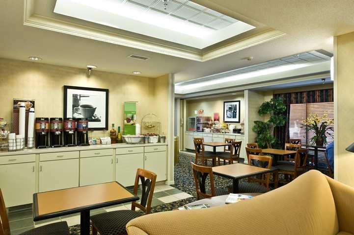 Hampton Inn Atlanta-Woodstock Eksteriør bilde