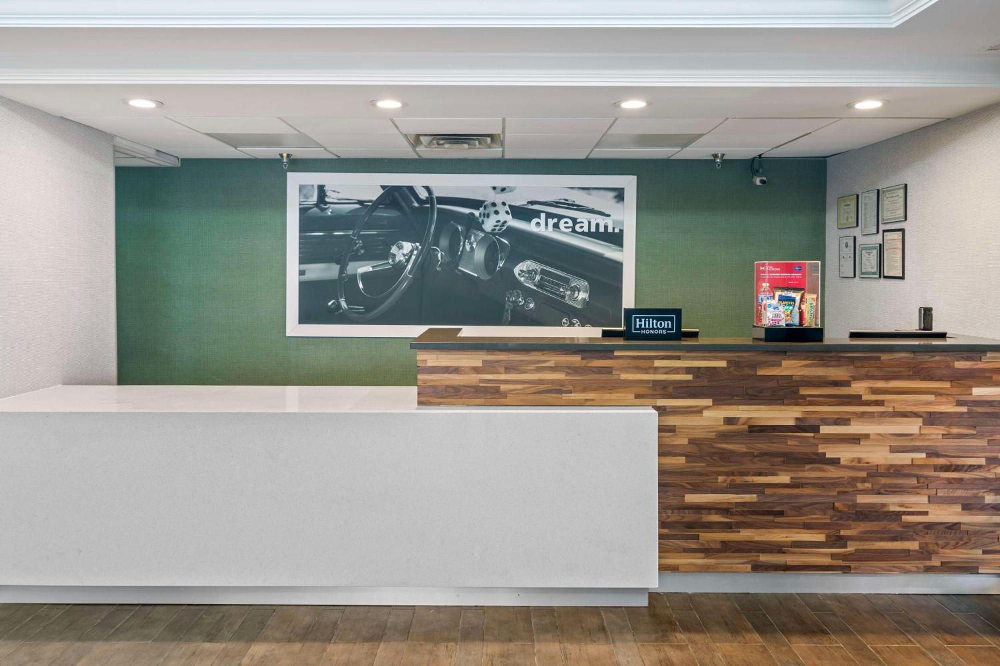 Hampton Inn Atlanta-Woodstock Eksteriør bilde