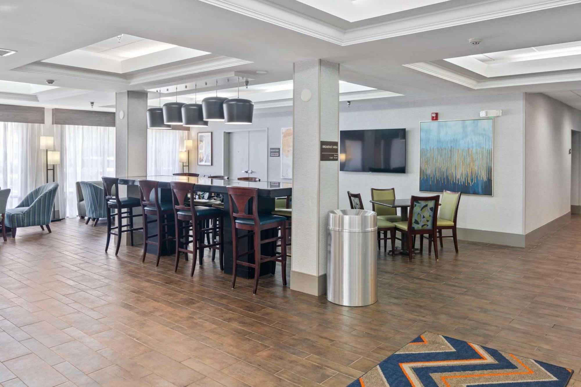 Hampton Inn Atlanta-Woodstock Eksteriør bilde